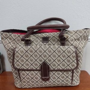Dooney & Bourke Large Pocket Shopper, Logo Print, NWT, Shoulder Bag, DB Print